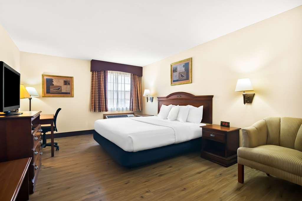 Western Stateline Hotel 2*