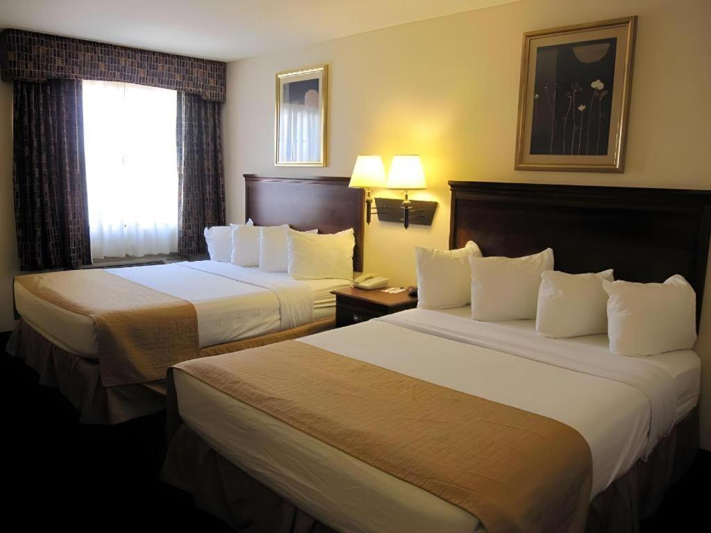 Western Stateline Hotel