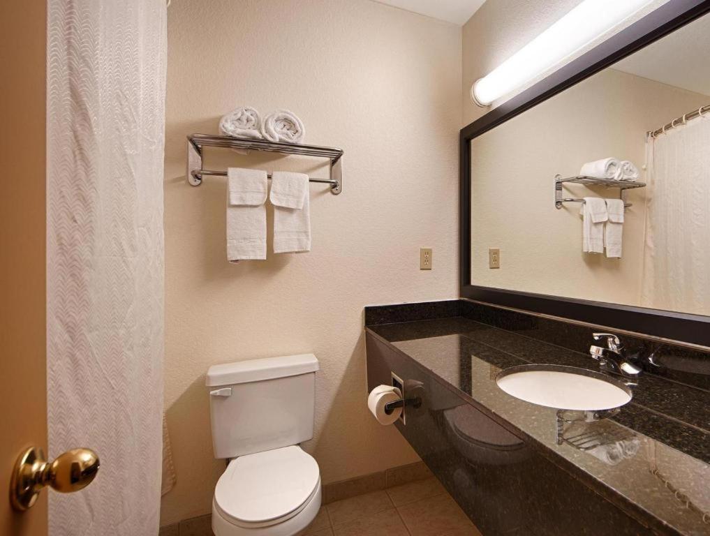Western Stateline Hotel 2*