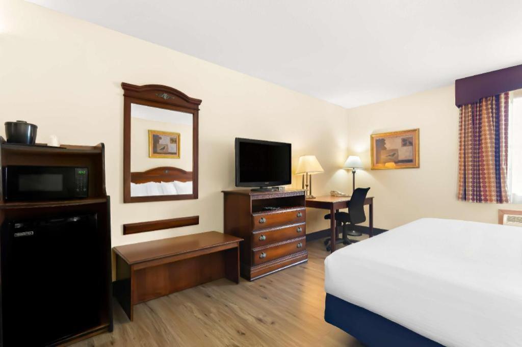 Western Stateline Hotel 2*