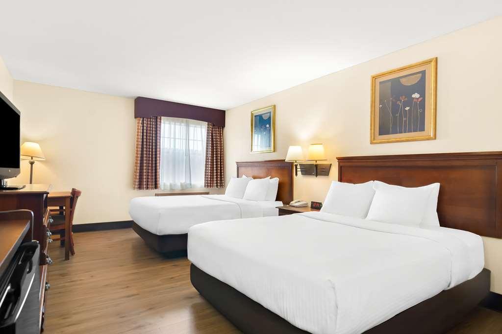 Western Stateline Hotel 2*